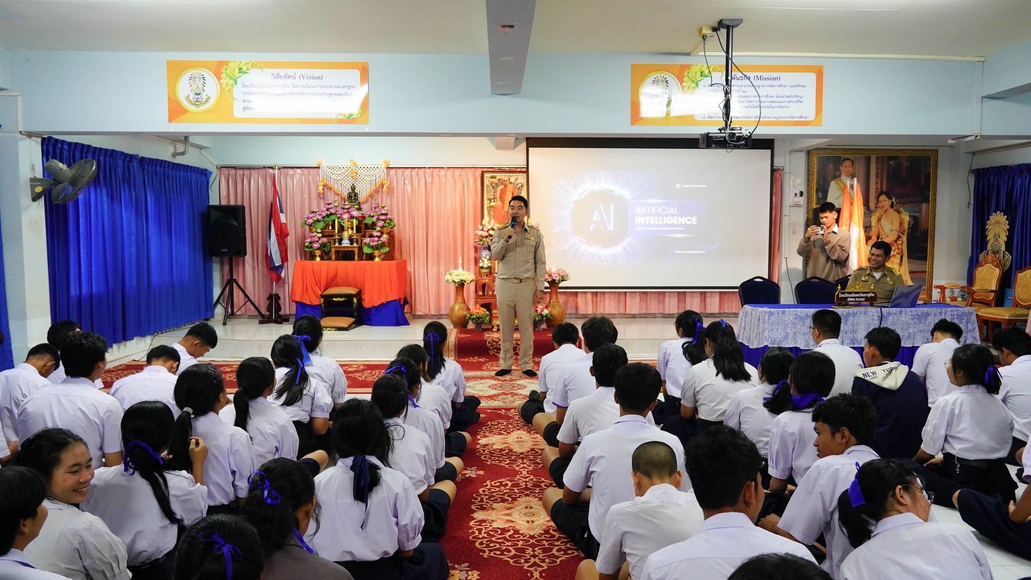 อบรมเชิงปฏิบัติการการสร้างสื่อดิจิทัลคอนเทนต์ด้วย AI กิจกรรมที่ 2 ติดตามผลงานนักเรียน ภายใต้โครงการพัฒนาคุณภาพการศึกษาและการพัฒนาท้องถิ่นโดยมีสถาบันอุดมศึกษาเป็นพี่เลี้ยง ประจำปีงบประมาณ 2568