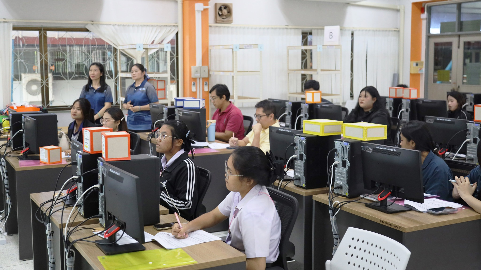 โครงการอบรมเชิงปฏิบัติการในหัวข้อ “ระบบการจัดการคลังสินค้า & I-STOCK EXPRESS”