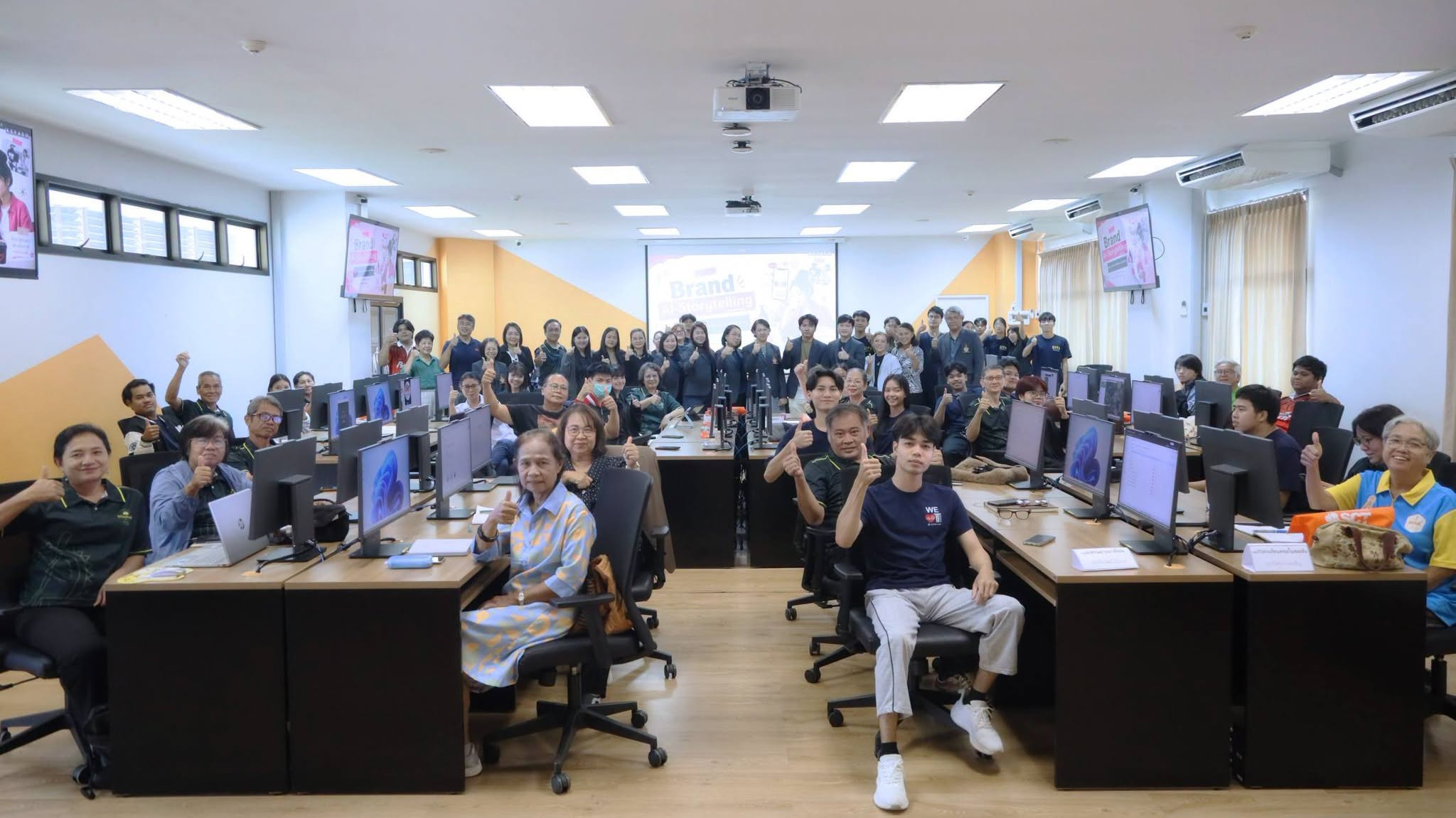 กิจกรรมบริการวิชาการ : อบรมออกแบบภาพลักษณ์แบรนด์ AI-Storytelling: สร้างแบรนด์ สร้างสื่อ สร้างคุณค่าชุมชน ด้วยพลังของ AI
